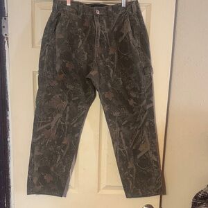Abercrombie & Fitch Camouflage Cargo Pants